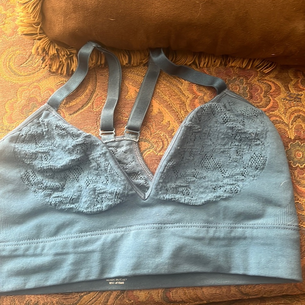 Mindd size 2 deep v bra with Lift and in color teal